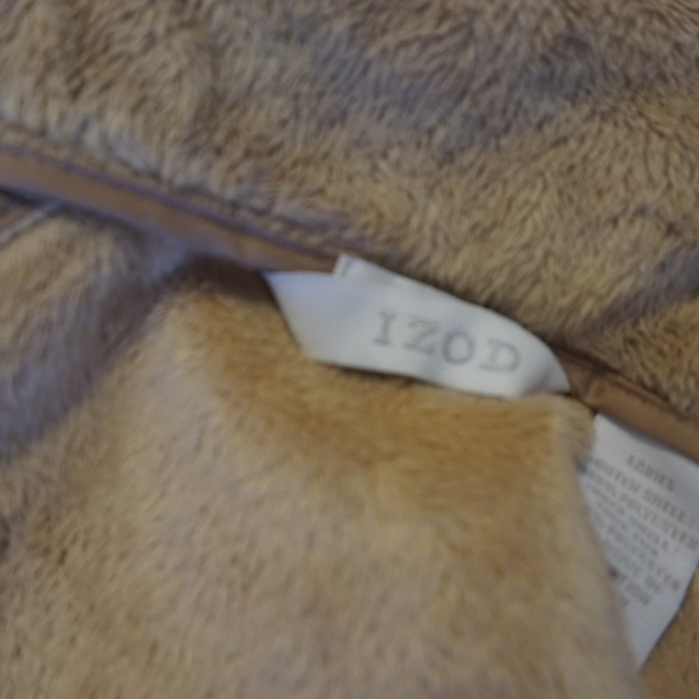 IZOD - Picture 6 of 6